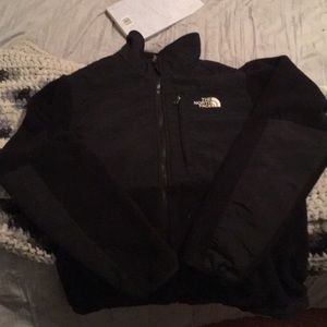 Med northface females lightly worn